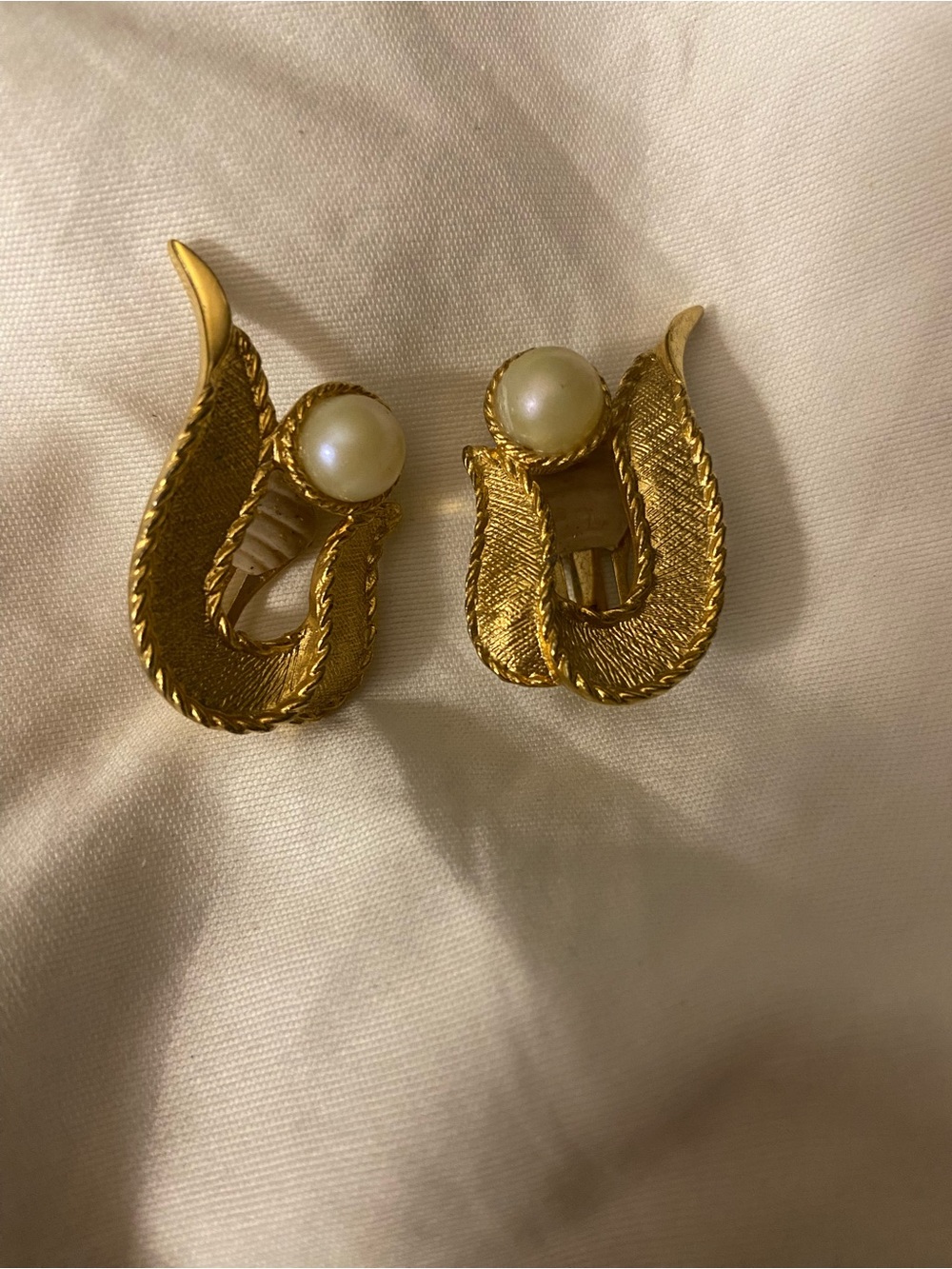 Sarah Coventry Gold-Tone Leaf Clip-On Earrings with Pearl Accent